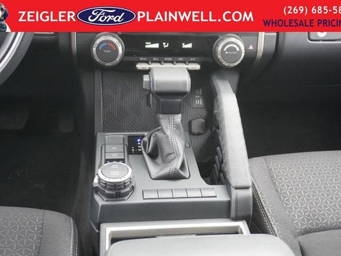 Used 2025 Toyota 4Runner SR5 image 16