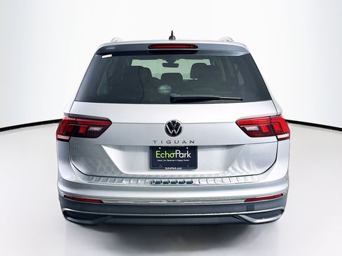 Used 2024 Volkswagen Tiguan SE FWD image 7
