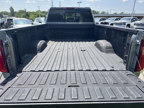 Used 2024 Chevrolet Silverado 3500 High Country w/ Technology Package image 12