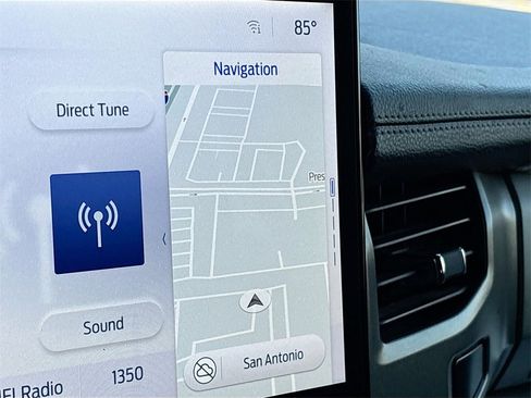 Used 2023 Ford Expedition Limited image 13