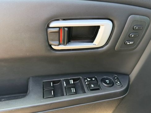 Used 2015 Honda Pilot Touring image 17