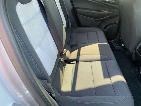 Certified 2025 Chevrolet Trax RS FWD image 23