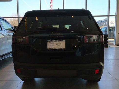 New 2026 Jeep Cherokee Limited image 5