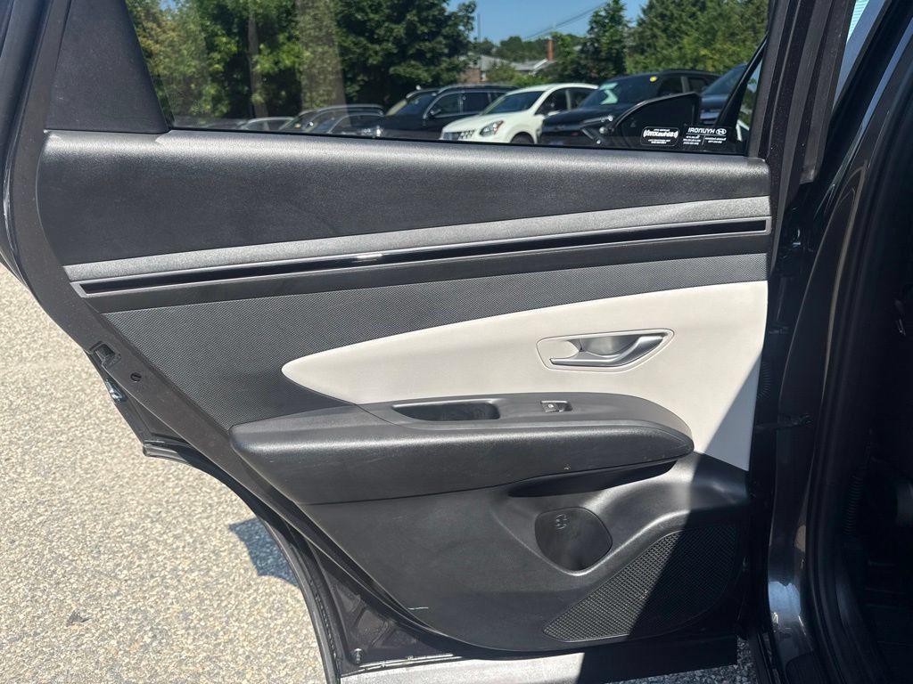 Certified 2023 Hyundai Tucson SEL AWD/4WD image 18
