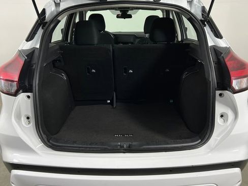 Used 2023 Nissan Kicks S image 18