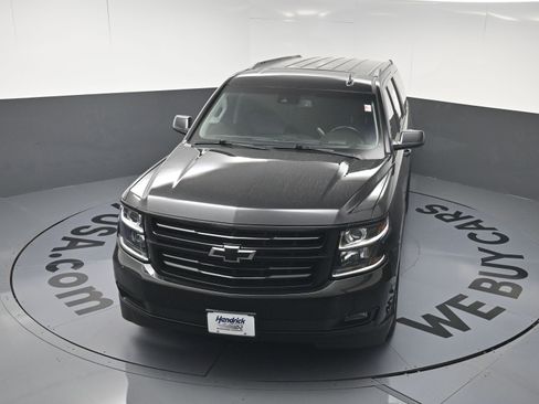 Used 2019 Chevrolet Suburban Premier AWD/4WD image 28
