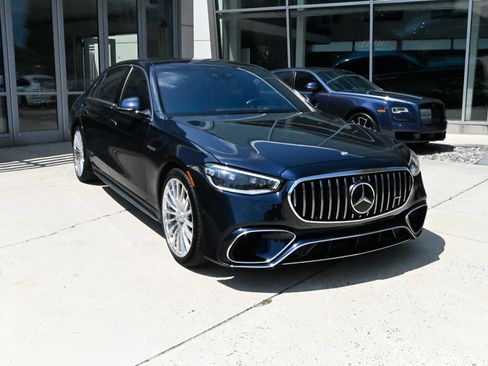 Used 2024 Mercedes-Benz S 63 AMG S image 3