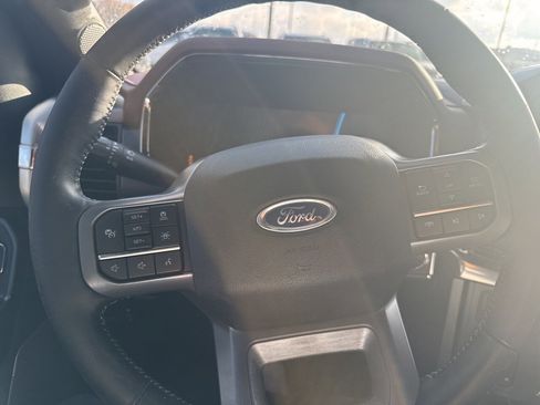 Used 2021 Ford F150 Lariat image 12