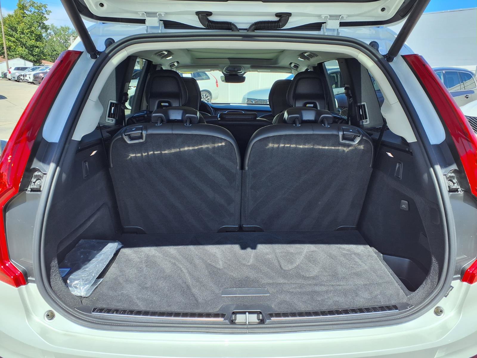 Certified 2024 Volvo XC90 B5 Core AWD/4WD image 19