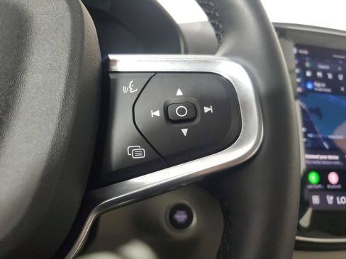 Certified 2026 Volvo XC40 B5 Plus AWD/4WD image 28