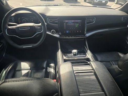 Used 2022 Jeep Wagoneer Series I RWD image 15