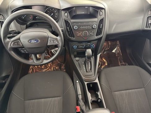 Used 2018 Ford Focus SE image 27