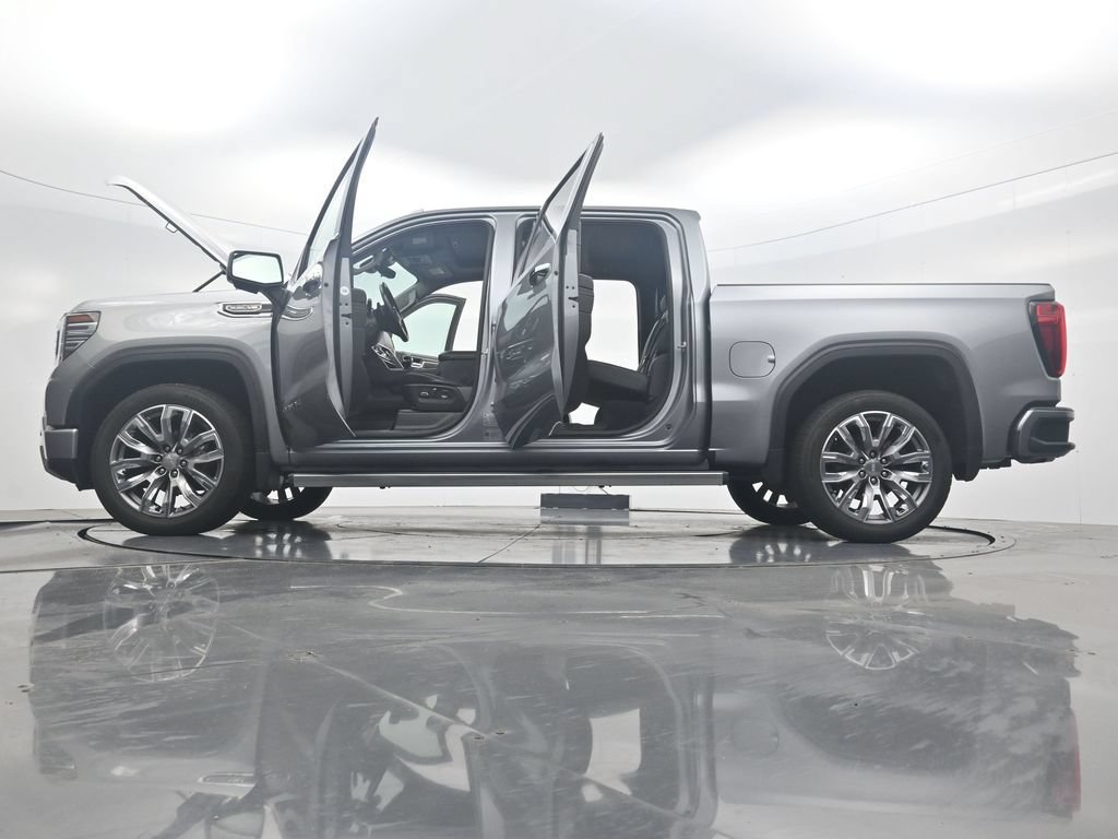 Used 2024 GMC Sierra 1500 Denali AWD/4WD image 42