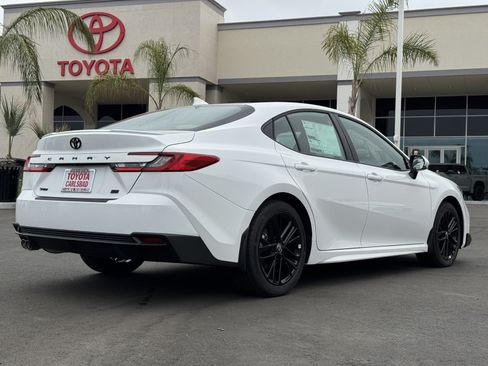 New 2026 Toyota Camry SE FWD image 13
