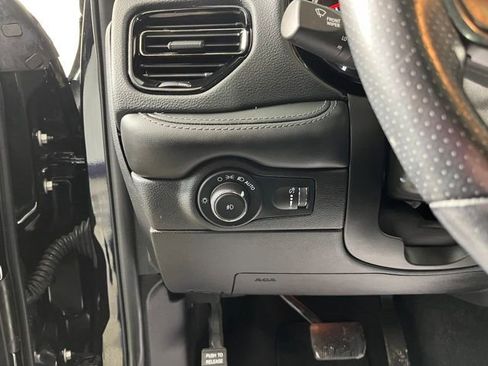 Used 2022 Dodge Durango GT image 16