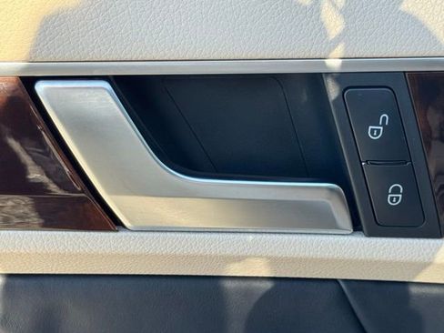 Used 2014 Mercedes-Benz E 350 Cabriolet image 22