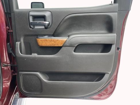 Used 2017 Chevrolet Silverado 2500 High Country image 16