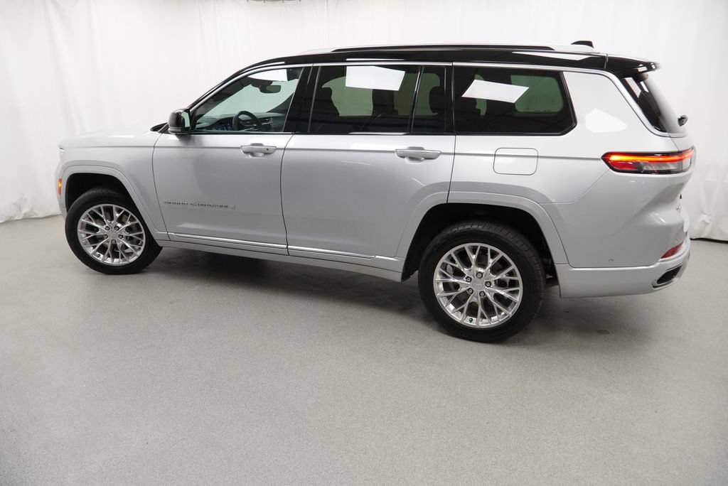 Used 2021 Jeep Grand Cherokee L Summit w/ Luxury Tech Group V AWD/4WD image 26
