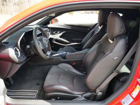 Used 2022 Chevrolet Camaro ZL1 image 28