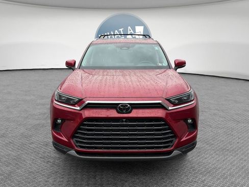 Certified 2024 Toyota Grand Highlander Platinum image 9