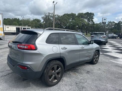 Used 2016 Jeep Cherokee 75th Anniversary FWD image 5