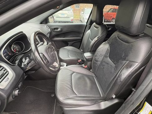 Used 2021 Jeep Compass Latitude AWD/4WD image 19