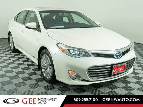 Used 2014 Toyota Avalon XLE Touring FWD image 1