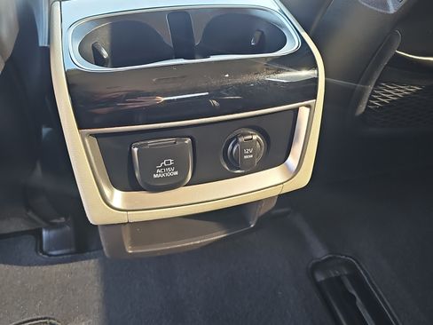 Used 2022 Kia Carnival SX FWD image 22