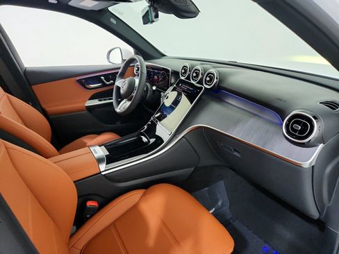 New 2026 Mercedes-Benz GLC 300 image 9