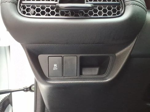 Certified 2026 Honda HR-V LX image 15
