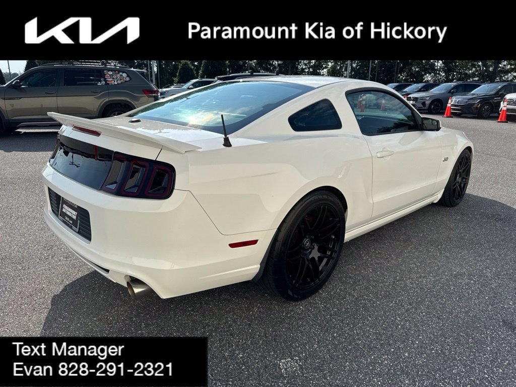 Used 2013 Ford Mustang GT Premium w/ Comfort Pkg RWD image 7