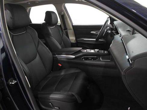 Certified 2022 Genesis GV70 2.5T w/ Select Package AWD/4WD image 17