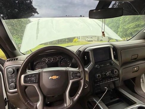 Used 2021 Chevrolet Silverado 1500 LTZ AWD/4WD image 7