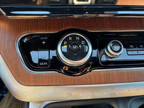 New 2025 Ford Expedition Max King Ranch image 17