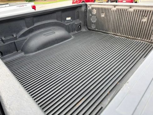 Used 2022 RAM 1500 Big Horn AWD/4WD image 9