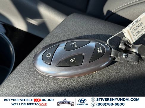 New 2026 Hyundai Elantra Limited FWD image 39