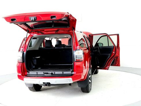 Certified 2024 Toyota 4Runner TRD Off-Road Premium w/ Moonroof Package AWD/4WD image 11