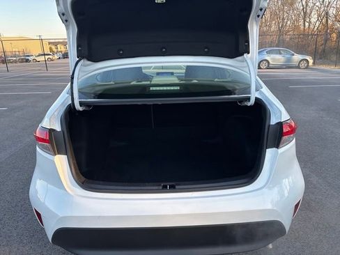 Used 2023 Toyota Corolla LE image 13