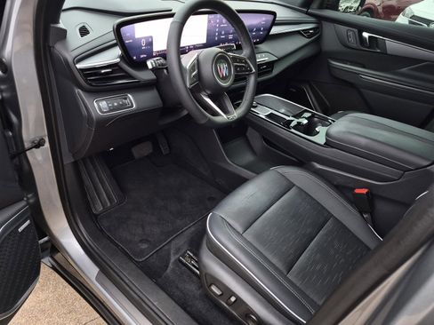 Certified 2025 Buick Enclave Sport Touring w/ Power Package FWD image 13