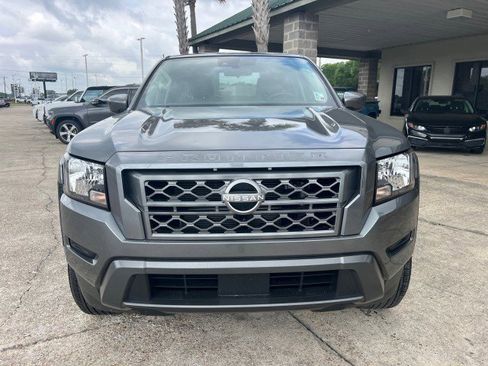 Used 2022 Nissan Frontier SV image 16