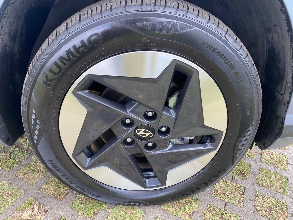 Certified 2024 Hyundai Kona SEL FWD image 27