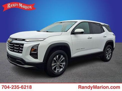 Used 2026 Chevrolet Equinox LT FWD image 1