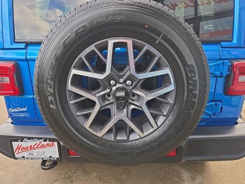 Used 2024 Jeep Wrangler Sahara w/ Technology Group image 24