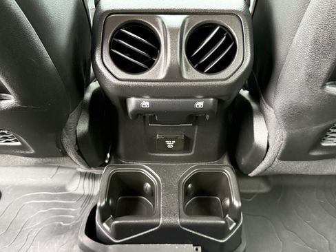 Used 2023 Jeep Gladiator Rubicon w/ Cold Weather Group AWD/4WD image 17