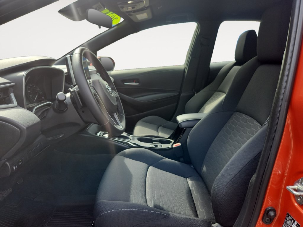 Used 2025 Toyota Corolla SE FWD image 11