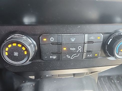 Used 2020 Ford F250 XLT w/ Tremor Off-Road Package AWD/4WD image 4