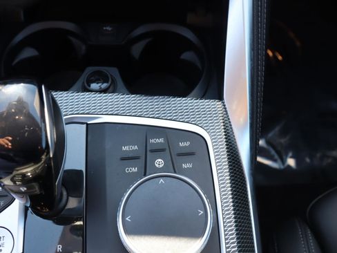 Used 2022 BMW 430i Convertible w/ M Sport Package image 25