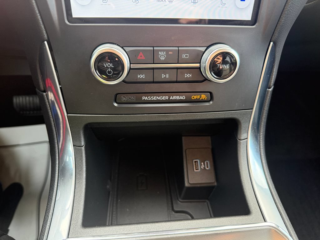 Used 2024 Ford Edge Titanium AWD/4WD image 28
