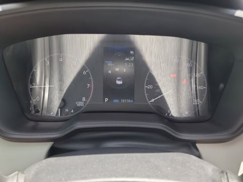 Used 2025 Toyota Corolla LE FWD image 32