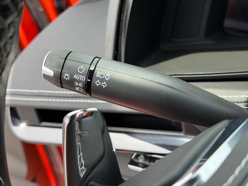 Used 2025 Chevrolet Corvette Stingray Preferred Conv w/ Stealth Interior Trim Package RWD image 31